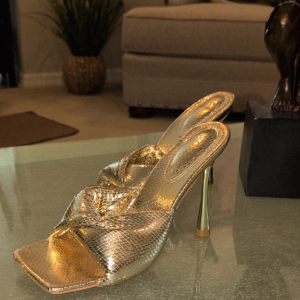 Elegant Gold Women's Heels
